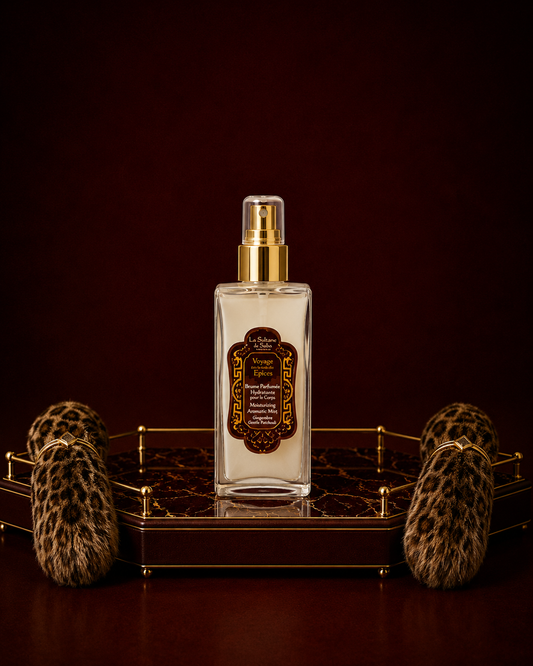 La Sultane de Saba Oriental Ayurvedic Scented Moisturing Body Mist – gintaras, vanilė, pačiulis – drėkinamoji dulksna 200 ml